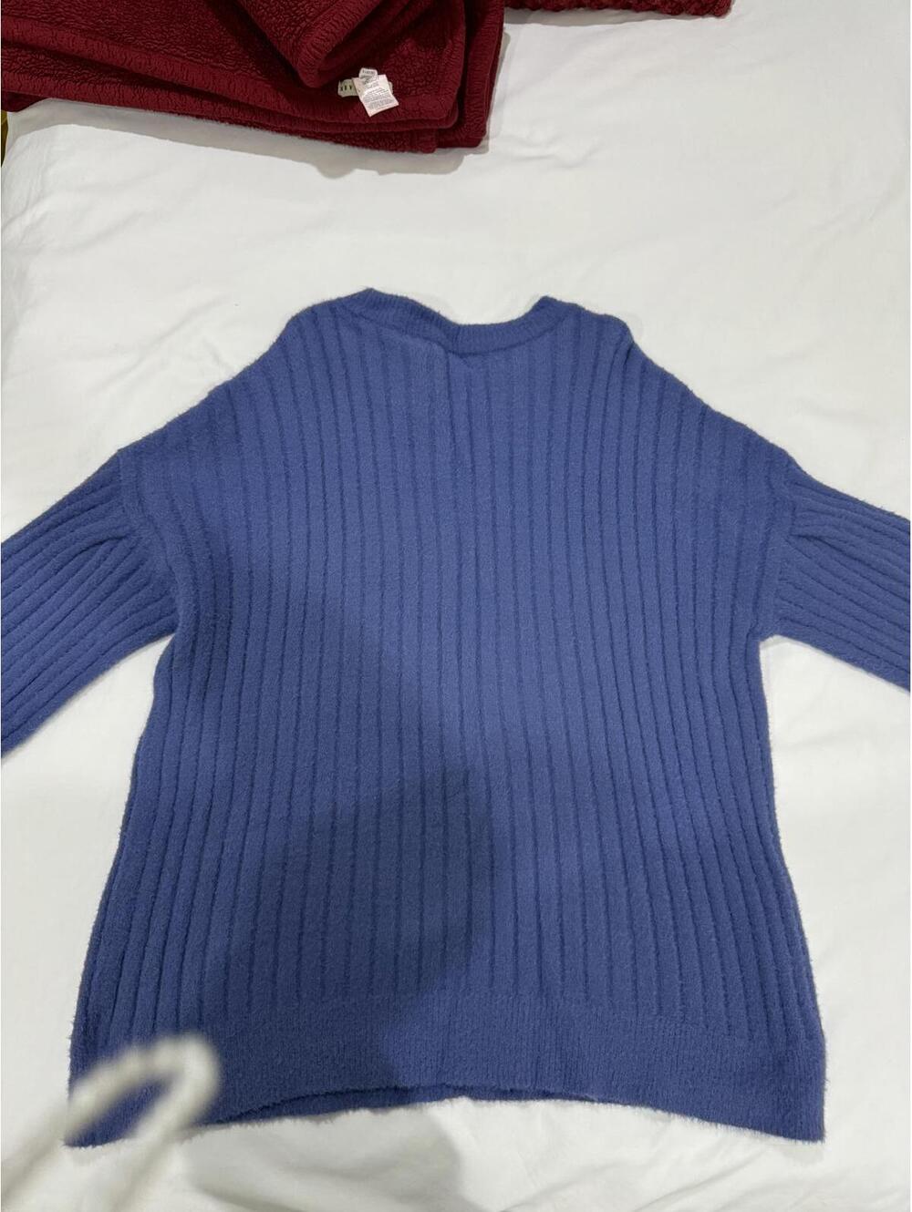 Aerie Blue Buttercream Crewneck Fuzzy Soft Ribbed Oversized Sweater- Size Medium - Picture 5 of 9